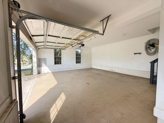 1149 Presto Ct, Adams, TN 37010
