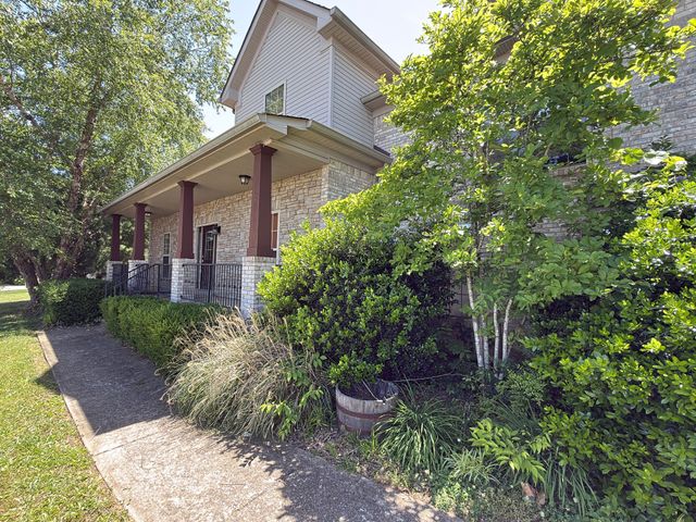 1149 Presto Ct, Adams, TN 37010