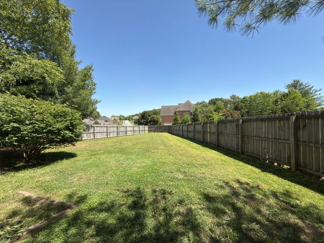 1149 Presto Ct, Adams, TN 37010