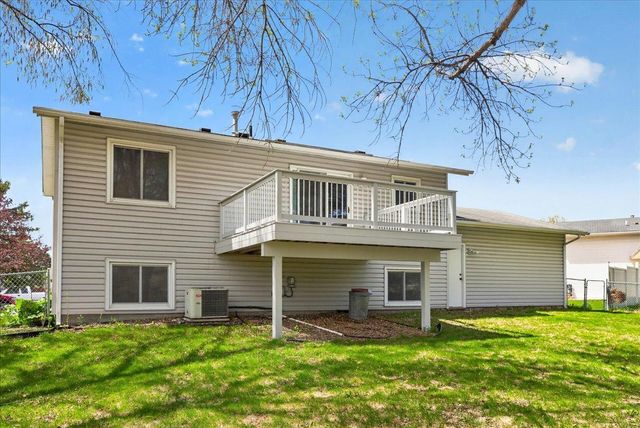 1624 84th Court N, Brooklyn Park, MN 55444