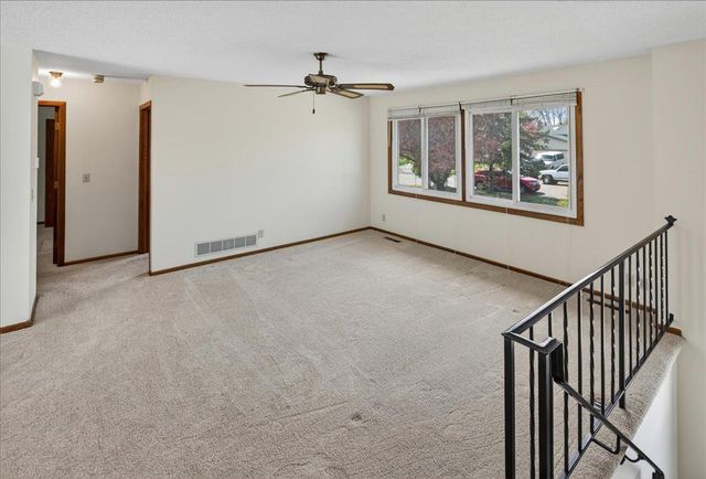 1624 84th Court N, Brooklyn Park, MN 55444