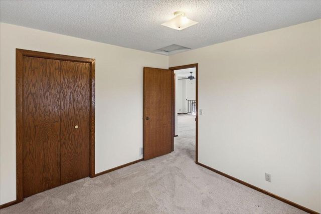 1624 84th Court N, Brooklyn Park, MN 55444