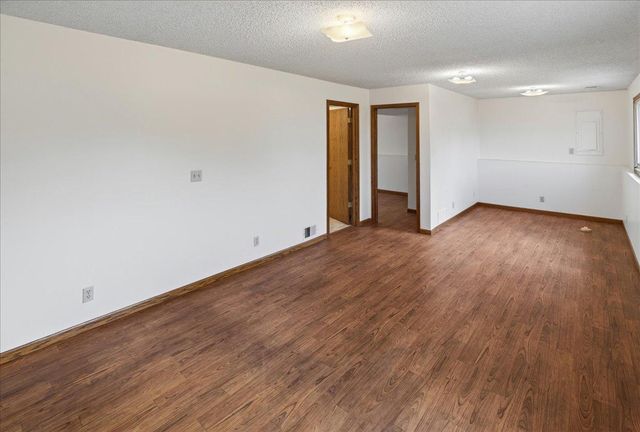 1624 84th Court N, Brooklyn Park, MN 55444