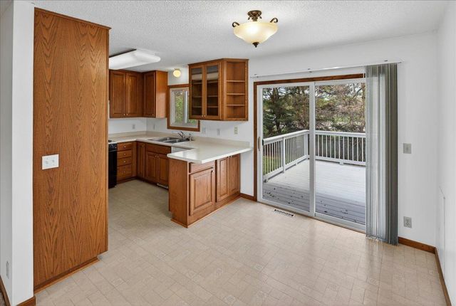 1624 84th Court N, Brooklyn Park, MN 55444