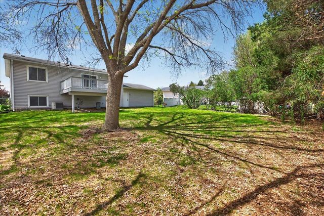 1624 84th Court N, Brooklyn Park, MN 55444