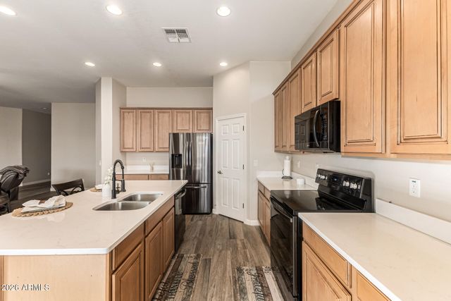 1143 E FURNESS Drive, Gilbert, AZ 85297