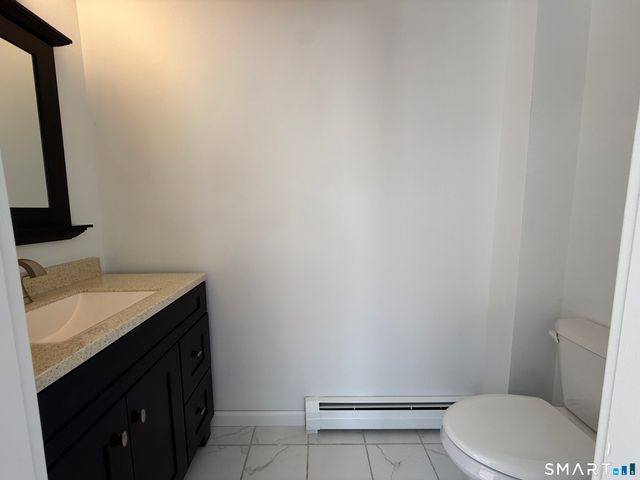 18 Bank Street, New London, CT 06320