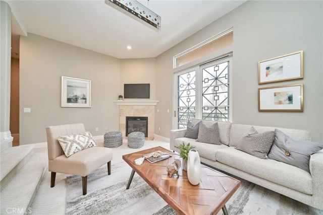 681 S Norton Avenue 107, Los Angeles, CA 90005