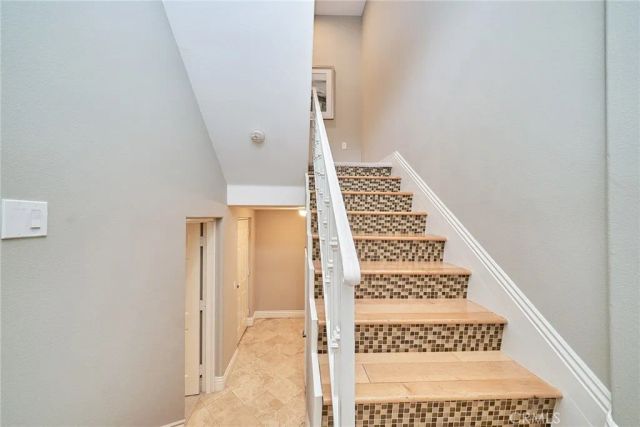 681 S Norton Avenue 107, Los Angeles, CA 90005