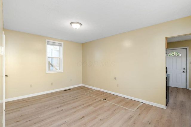 136 E Innis Avenue, Columbus, OH 43207