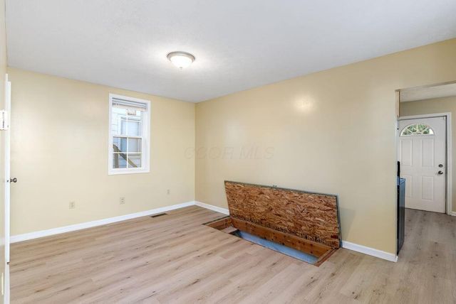 136 E Innis Avenue, Columbus, OH 43207