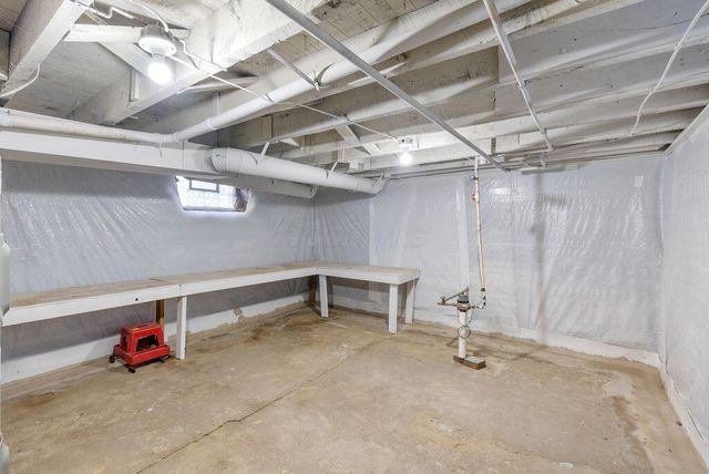 136 E Innis Avenue, Columbus, OH 43207