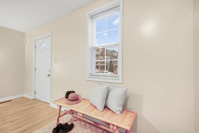 136 E Innis Avenue, Columbus, OH 43207