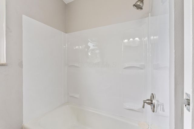 524 Clarendon Avenue, Columbus, OH 43223