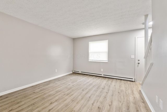 524 Clarendon Avenue, Columbus, OH 43223
