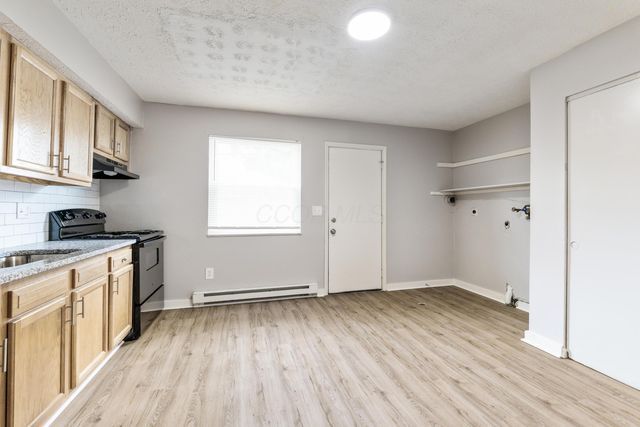 524 Clarendon Avenue, Columbus, OH 43223