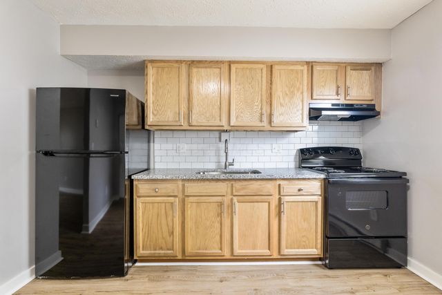 524 Clarendon Avenue, Columbus, OH 43223