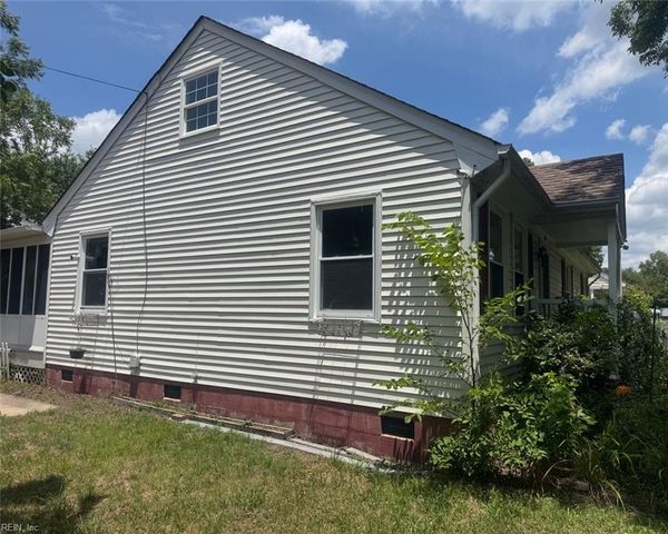 135 Francis ST, Portsmouth, VA 23702