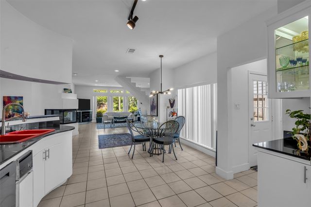 107 Shirleen Drive, Pasadena, TX 77586