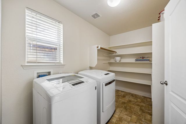 4706 Creekview Lane, Balch Springs, TX 75180