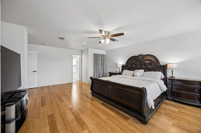 4706 Creekview Lane, Balch Springs, TX 75180