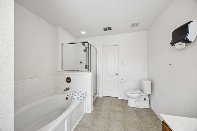 4706 Creekview Lane, Balch Springs, TX 75180