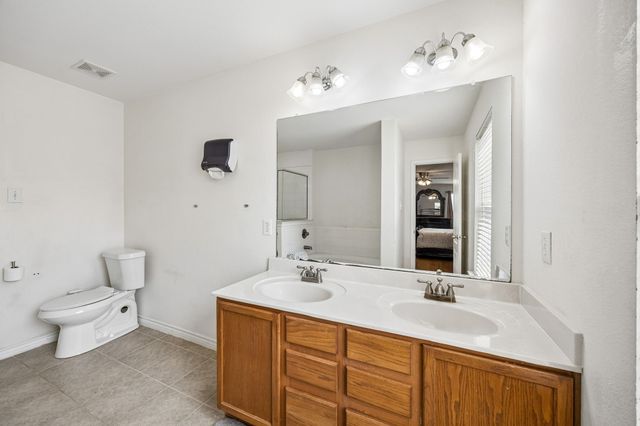 4706 Creekview Lane, Balch Springs, TX 75180