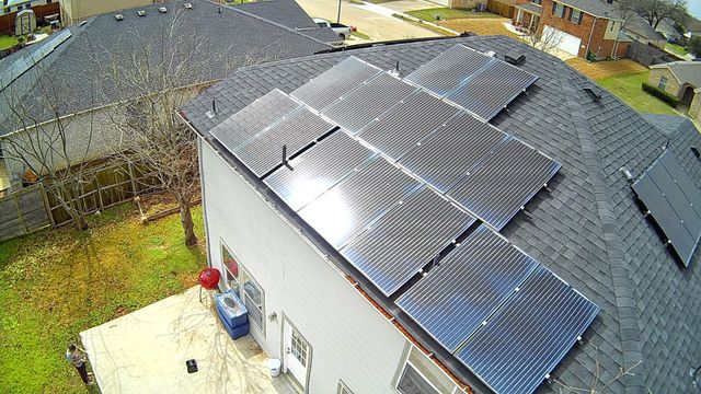 4706 Creekview Lane, Balch Springs, TX 75180