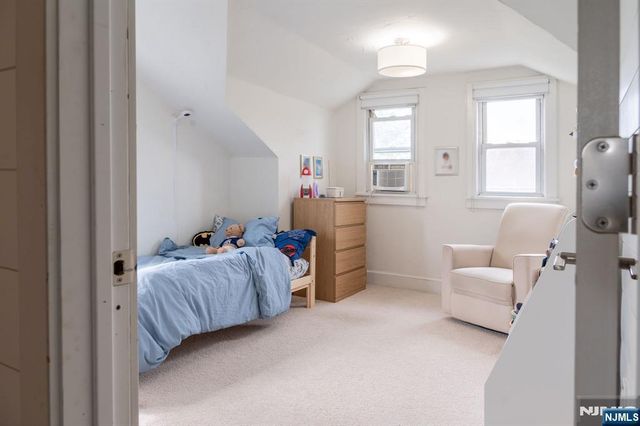 77 E Clinton Avenue, Bergenfield, NJ 07621