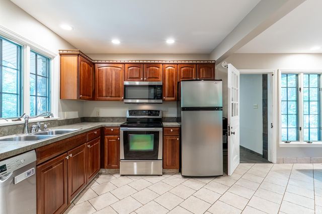 13326 Hardisty Road, Fort Wayne, IN 46845
