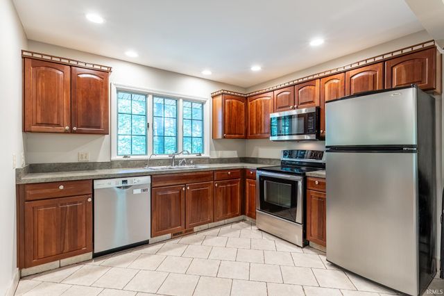13326 Hardisty Road, Fort Wayne, IN 46845
