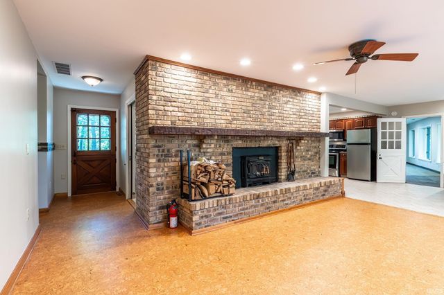13326 Hardisty Road, Fort Wayne, IN 46845