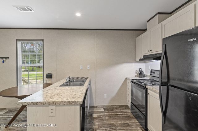 4363 County Road 690, Webster, FL 33597