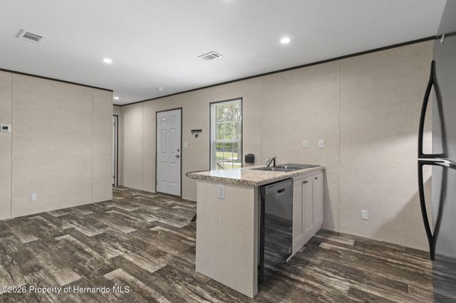 4363 County Road 690, Webster, FL 33597