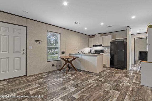 4363 County Road 690, Webster, FL 33597