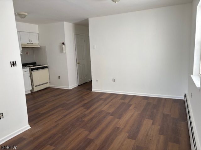 148 Magnolia Ave, Elizabeth City, NJ 07206