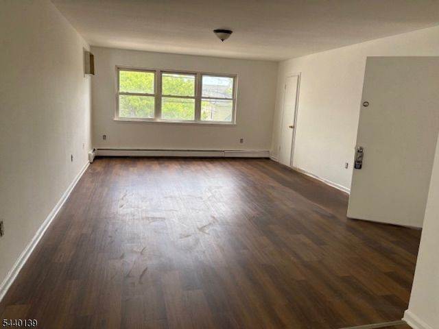 148 Magnolia Ave, Elizabeth City, NJ 07206