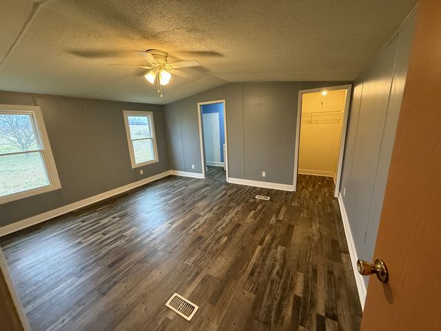 17 Partin Place Ln, Hillsboro, TN 37342