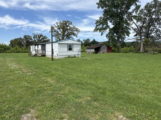 17 Partin Place Ln, Hillsboro, TN 37342