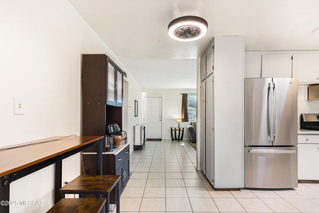 27 NW Freihage Drive, Sierra Vista, AZ 85635