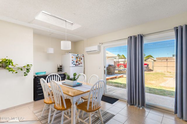 27 NW Freihage Drive, Sierra Vista, AZ 85635