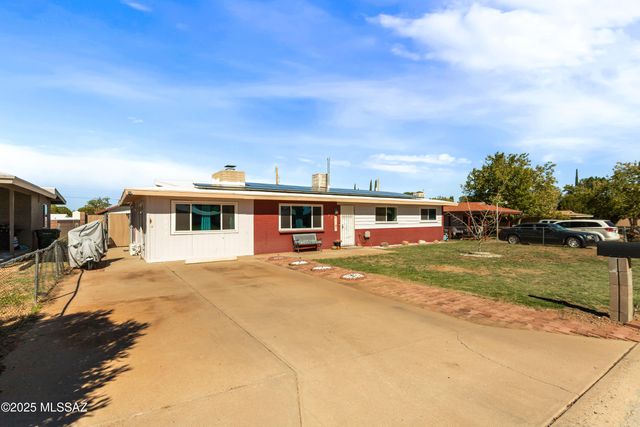 27 NW Freihage Drive, Sierra Vista, AZ 85635