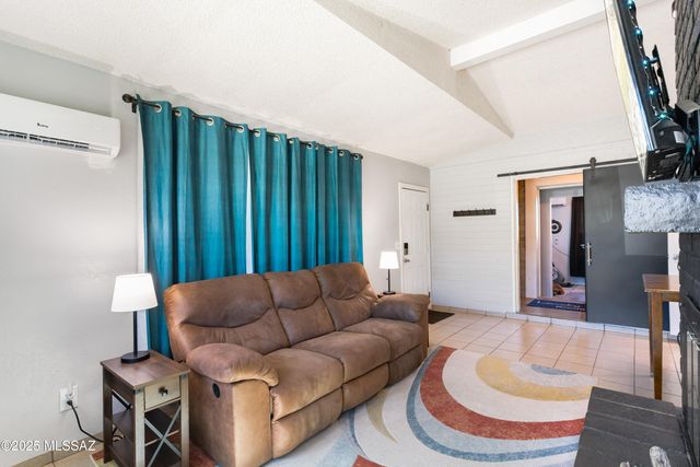 27 NW Freihage Drive, Sierra Vista, AZ 85635