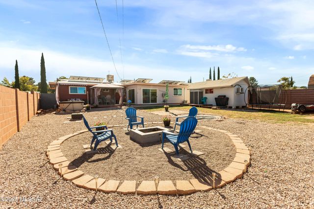 27 NW Freihage Drive, Sierra Vista, AZ 85635