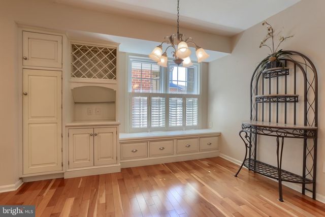 29 CAMBRIDGE DR, Hershey, PA 17033