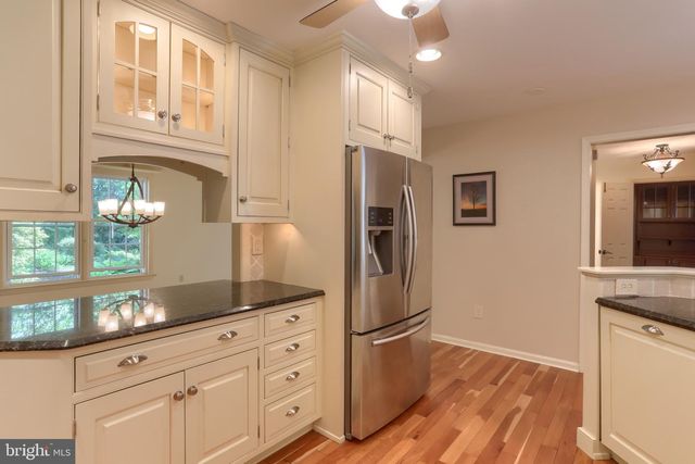 29 CAMBRIDGE DR, Hershey, PA 17033