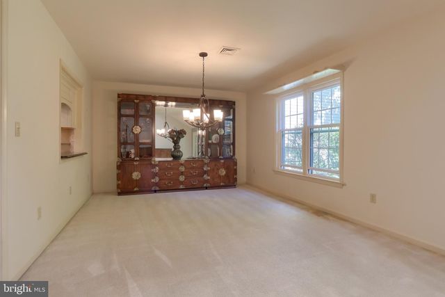 29 CAMBRIDGE DR, Hershey, PA 17033