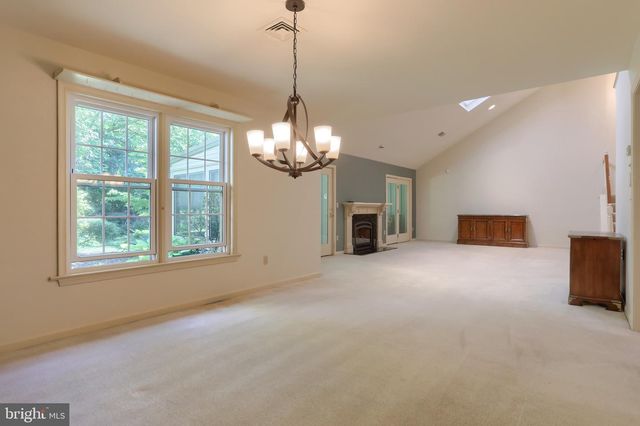 29 CAMBRIDGE DR, Hershey, PA 17033
