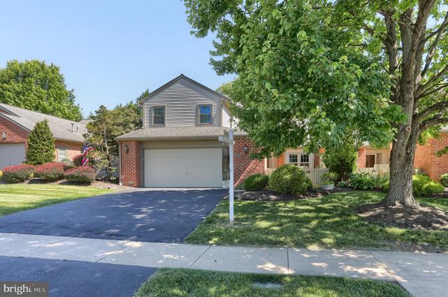 29 CAMBRIDGE DR, Hershey, PA 17033
