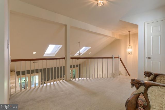 29 CAMBRIDGE DR, Hershey, PA 17033